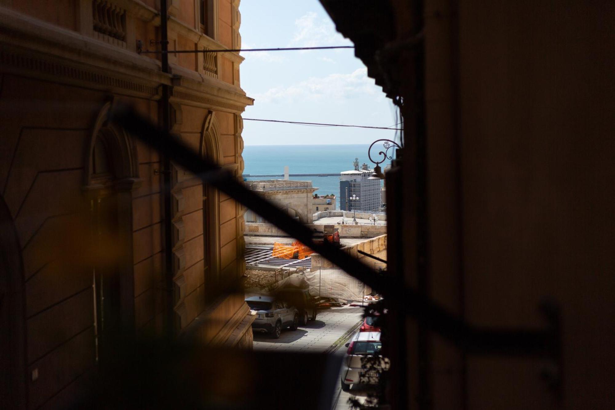 Casa Storica Di Charme Con Vista Mare Nel Cuore Di Cagliari Exterior foto